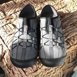 Clarks Springer Shoes